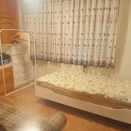 Spacious 2 Bedroom 1 Living And Dining 1 Sitting 1 Bath Apartmán *